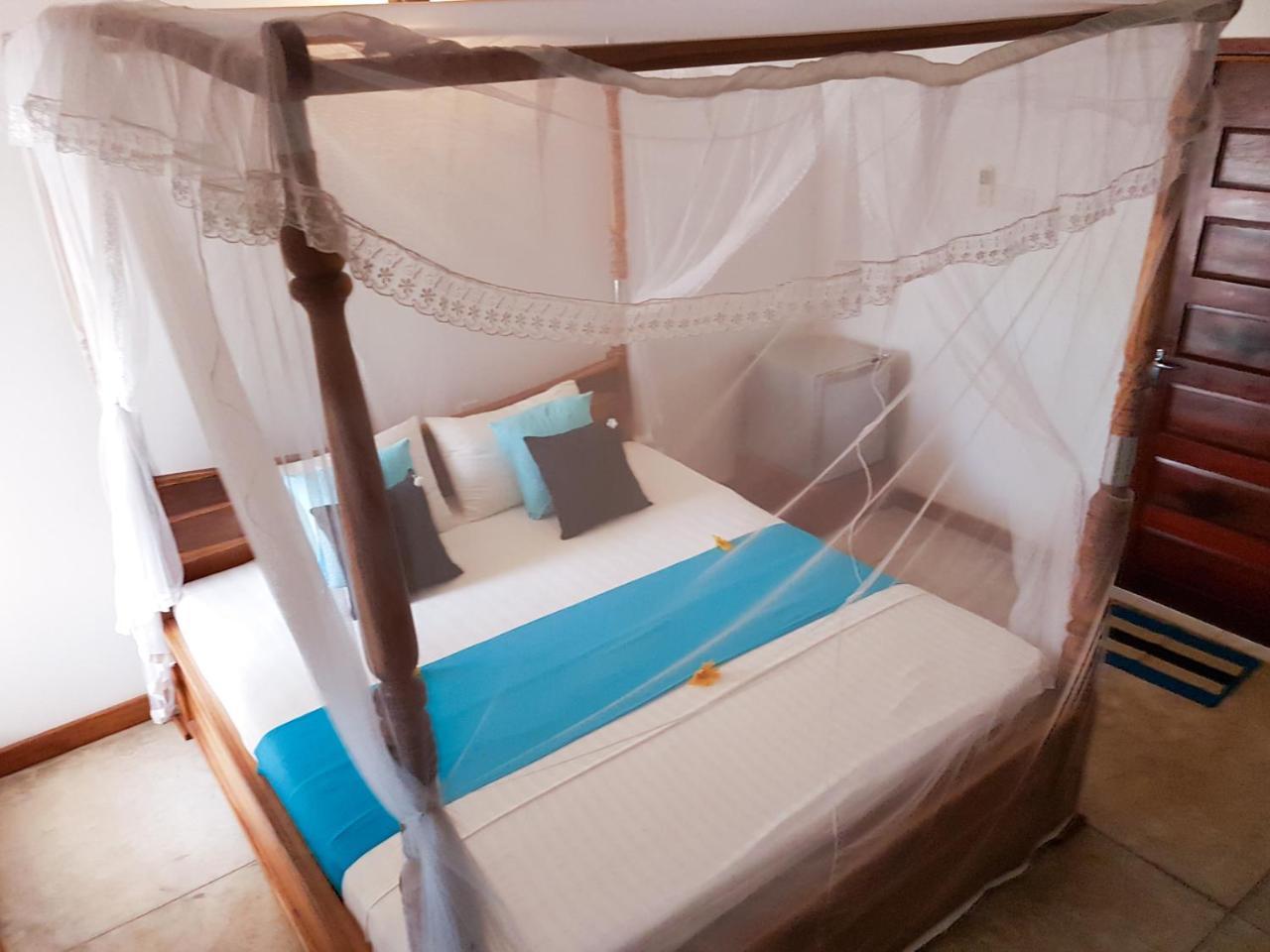 White Villa Beach Resort Mirissa Εξωτερικό φωτογραφία
