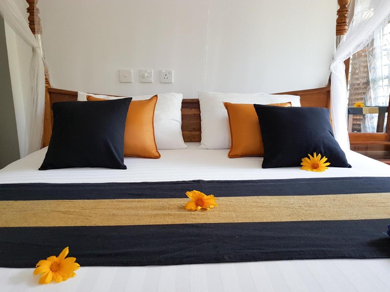 White Villa Beach Resort Mirissa Εξωτερικό φωτογραφία